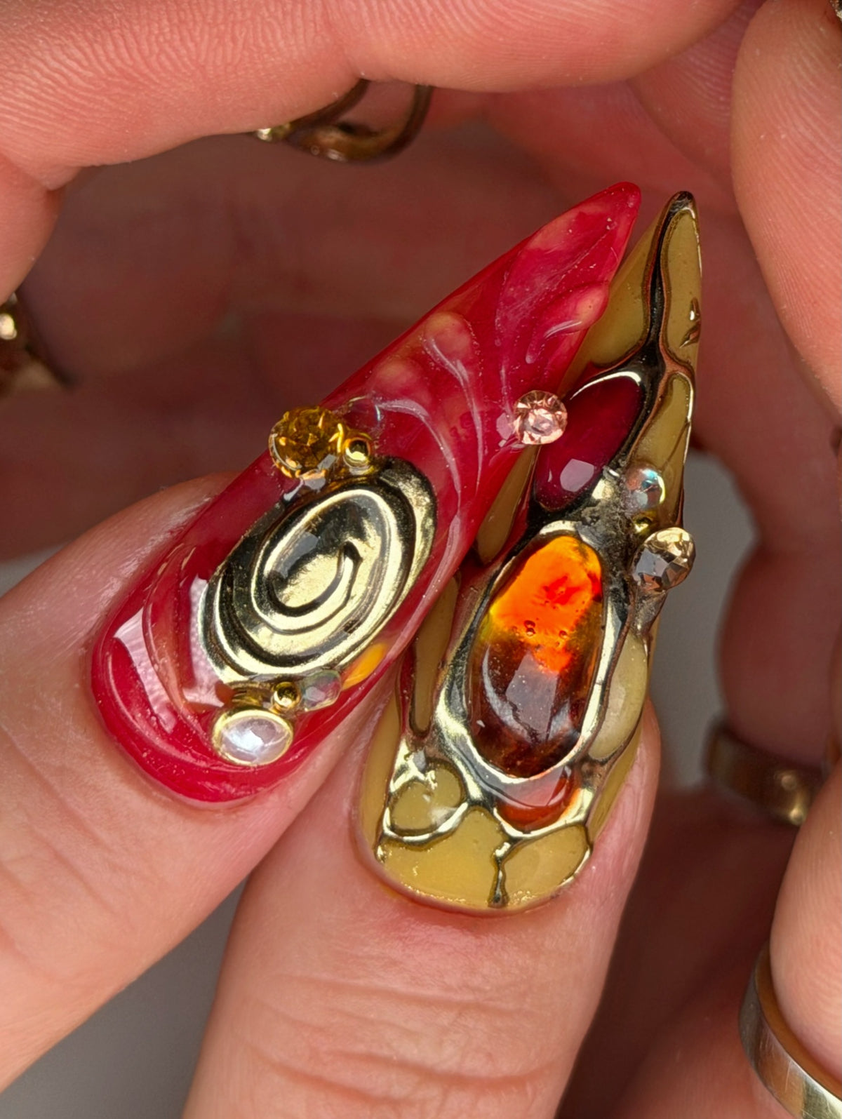 Royal Ruby Gold Baroque Sculpted Press On Nails