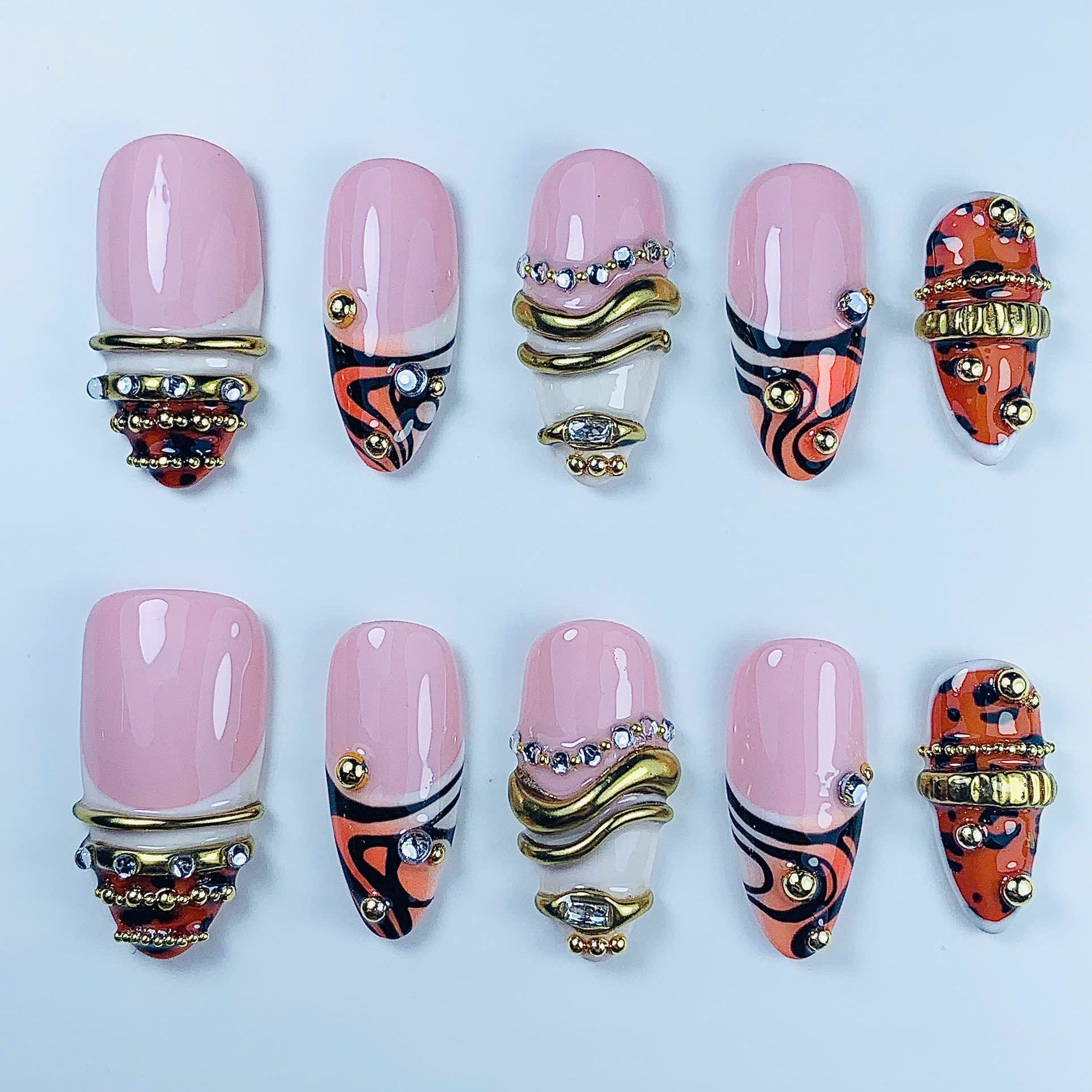Luxury Abstract Gold Handmade Press On Nail Set